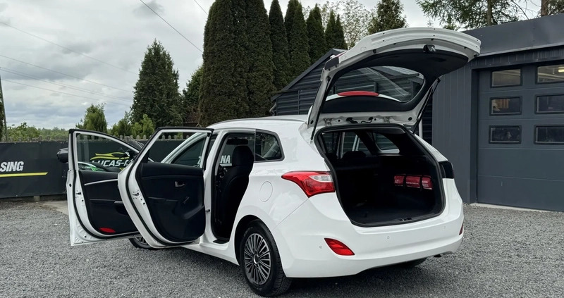 Hyundai I30 cena 34900 przebieg: 149000, rok produkcji 2014 z Praszka małe 742